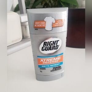 FREE with Bundle - Right Guard Xtreme Defense De odorize | 75g | Arctic Refresh